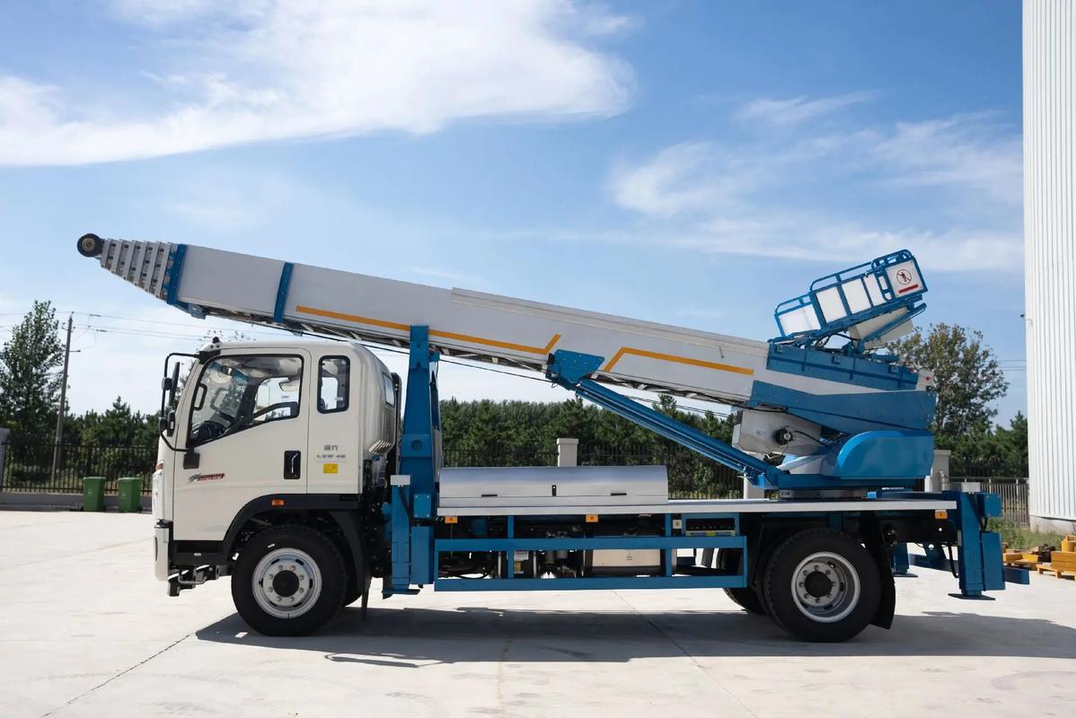 亳州云梯上料车租赁费用